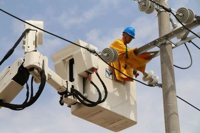 十年磨一劍 一名配電帶電“優(yōu)等生”的防雷器攻堅(jiān)之路